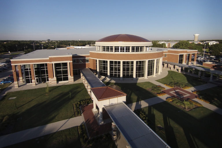 Collin College to hold graduation Friday Farmersville