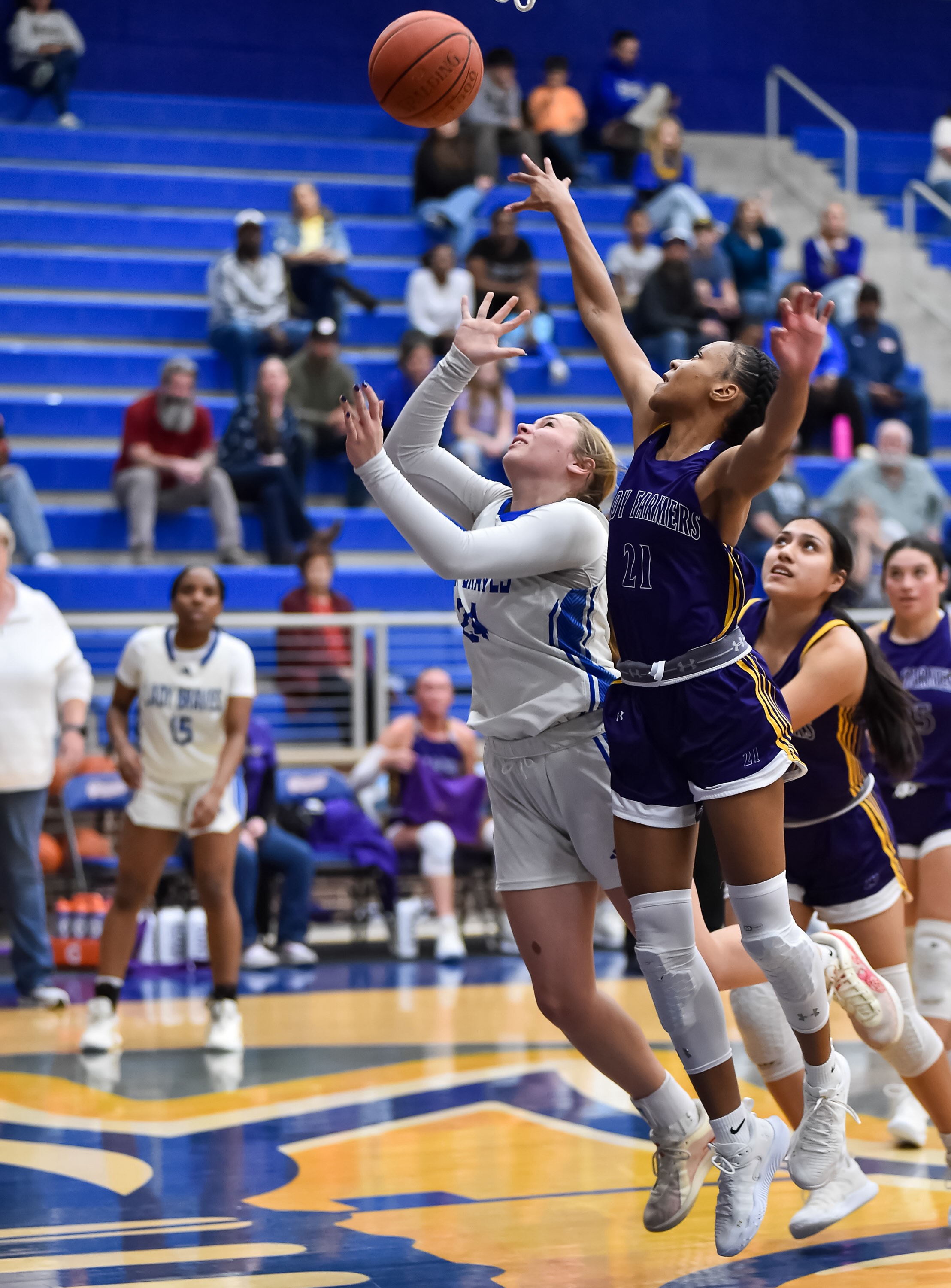 Defense paces Lady Farmers in 13-4A opener