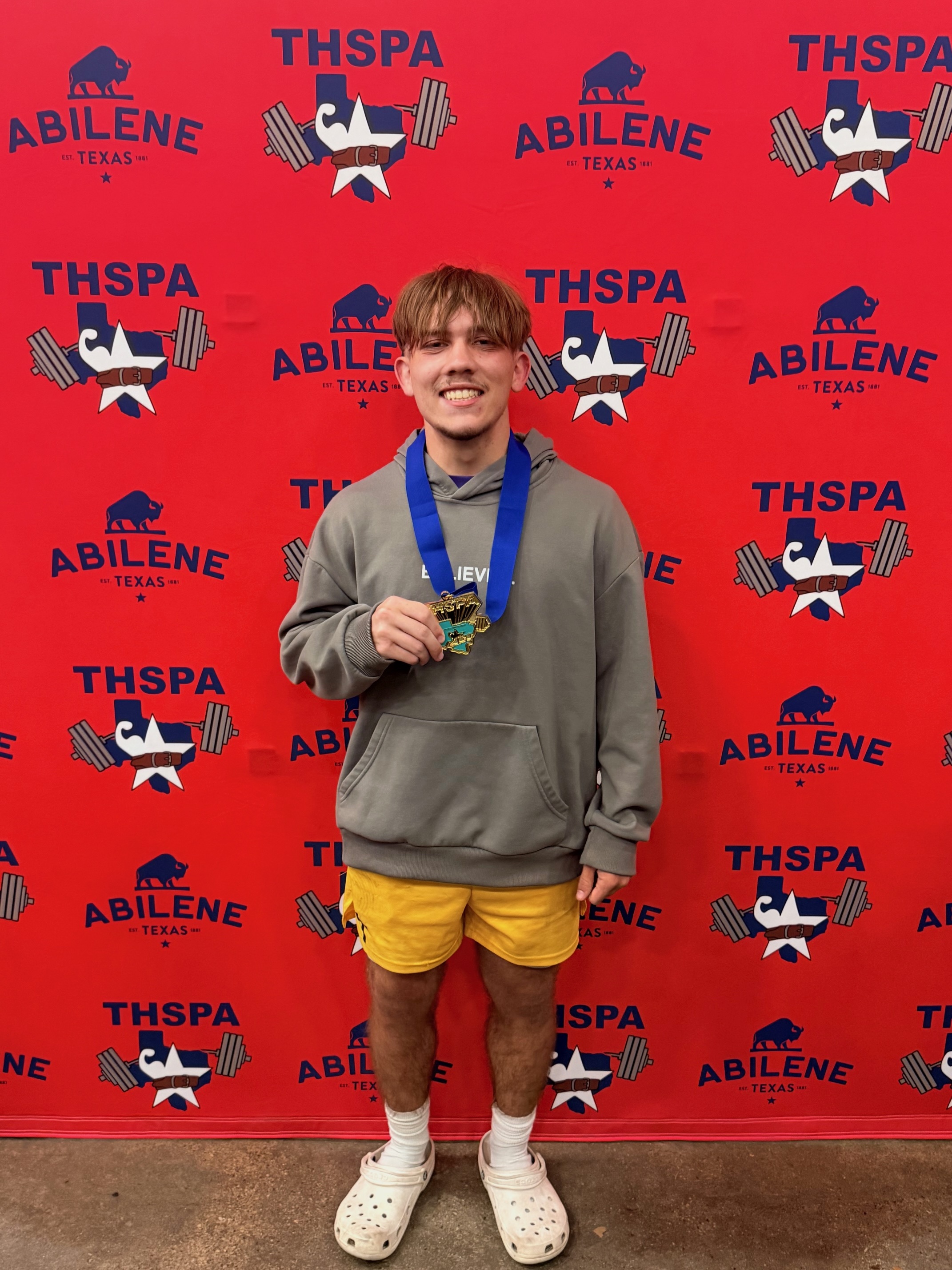 Bakken wins 1st state powerlifting title