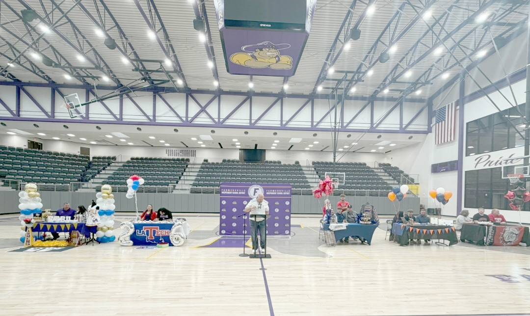 Five Farmers sign with colleges for athletics