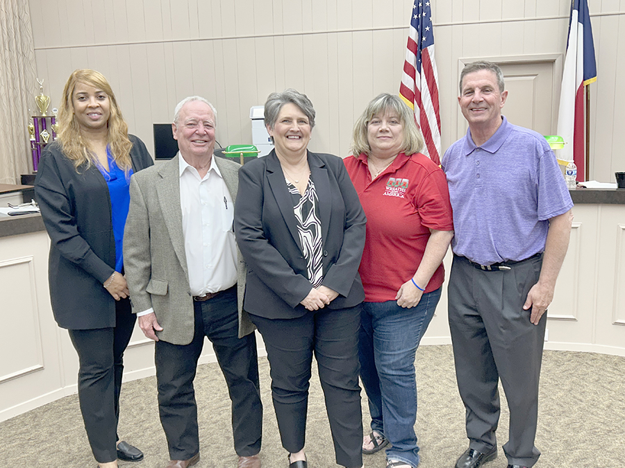 Farmersville hires new city manager