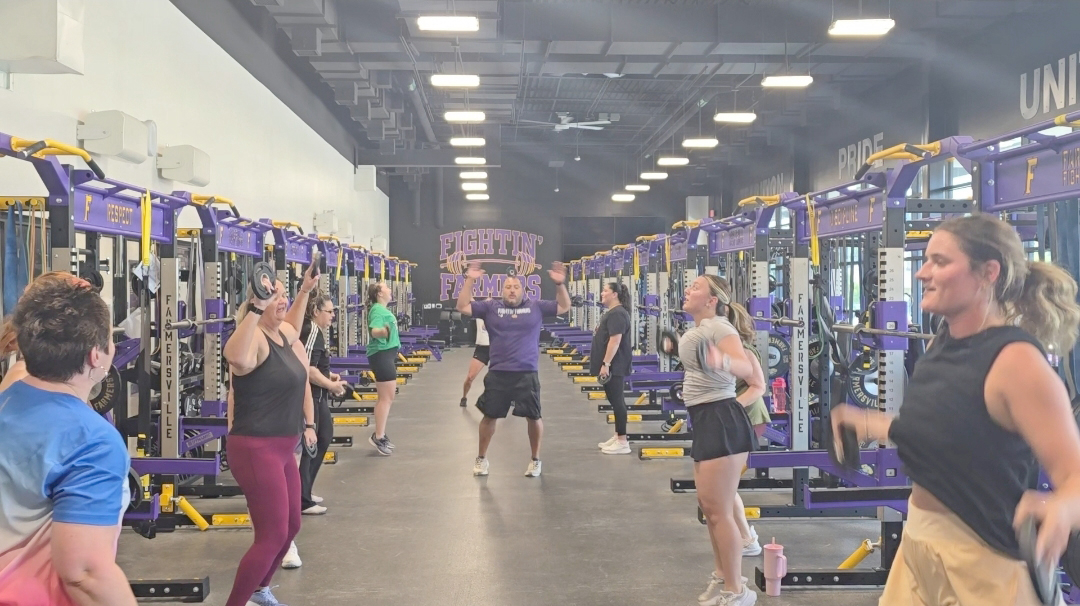 Farmersville faculty, staff rave about workouts with Briones